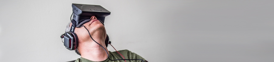 20140108_oculus_rift.jpg